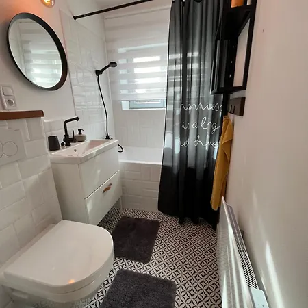 アパート Piknikhaz